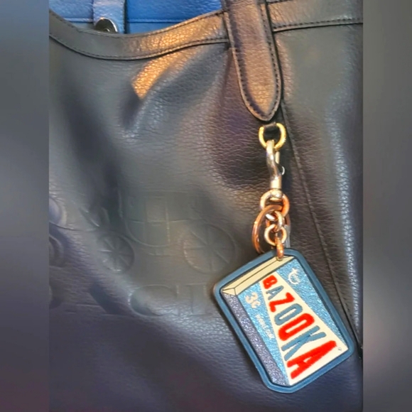 Coach BAZOOKA bag charm/keychain - Picture 3 of 8